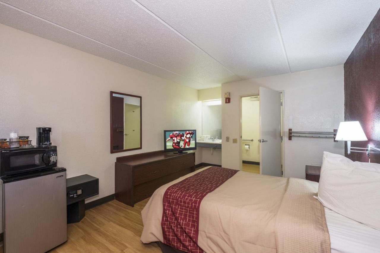 Red Roof Inn Atlanta-נורקרוס מראה חיצוני תמונה